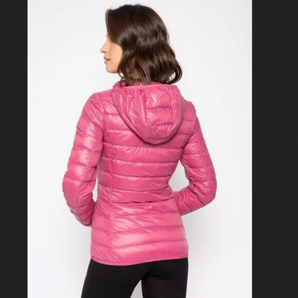 NWOT Uniqlo Packable ULTRA LIGHT DOWN Hooded PARKA in Hot Pink SOLDOUT ONLINE! - Picture 5 of 16